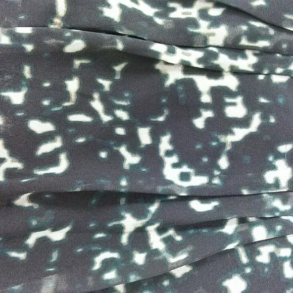 Gap Skirt Mini A-Line Frayed Look Soft Pleats Sz 2 - Picture 2 of 4